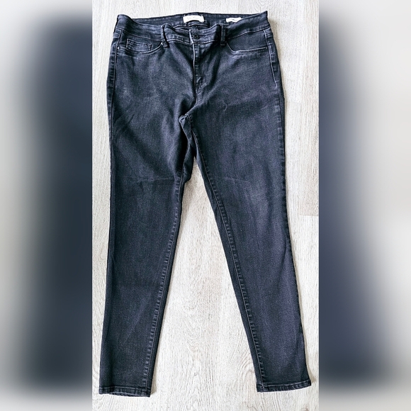 Size 14/32 Jessica Simpson Black Skinny Jeans - Picture 1 of 4